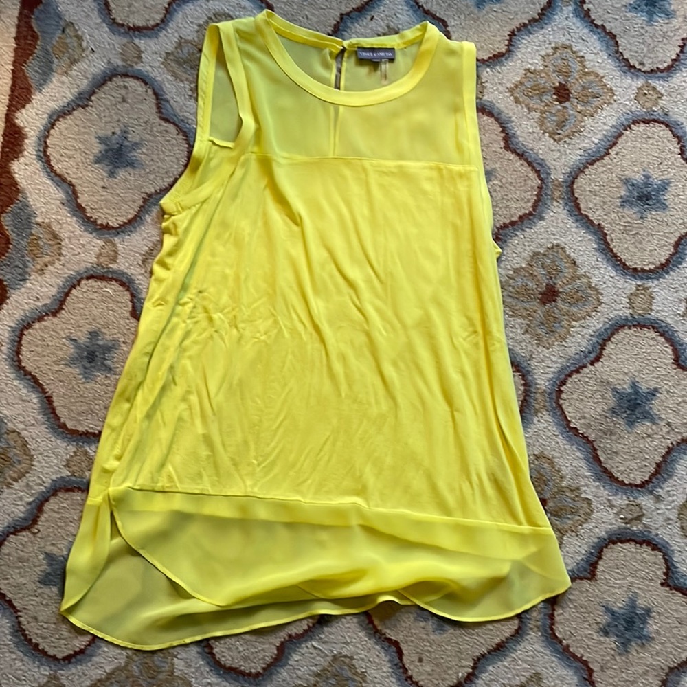 Women’s Vince Camuto sleeveless blouse, size Medium.